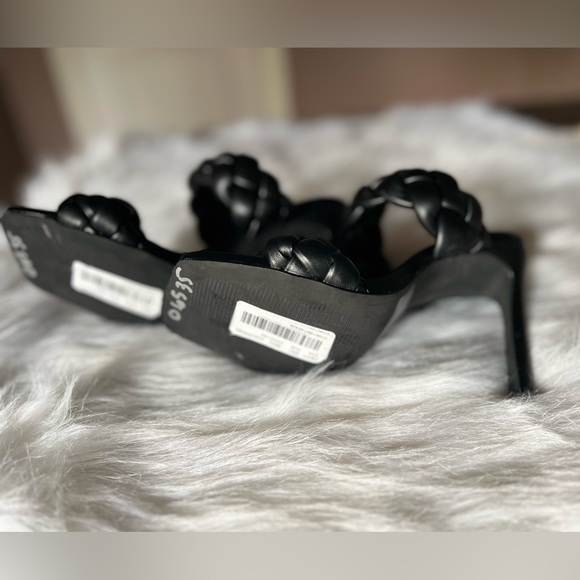 NWOT Steve Madden Kenley Heels - Picture 5 of 5